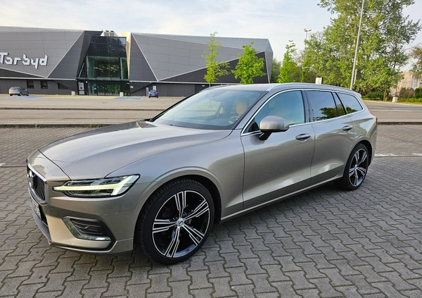 Volvo V60 cena 98500 przebieg: 164354, rok produkcji 2019 z Bydgoszcz małe 781